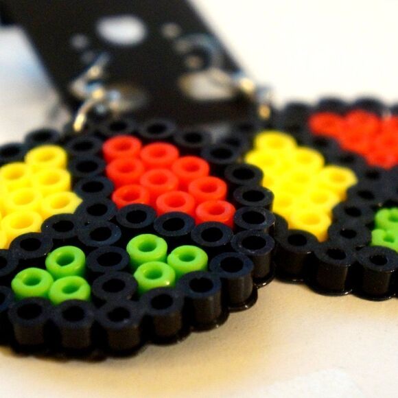 Rasta Peace Perler Earrings - Picture 2 of 6